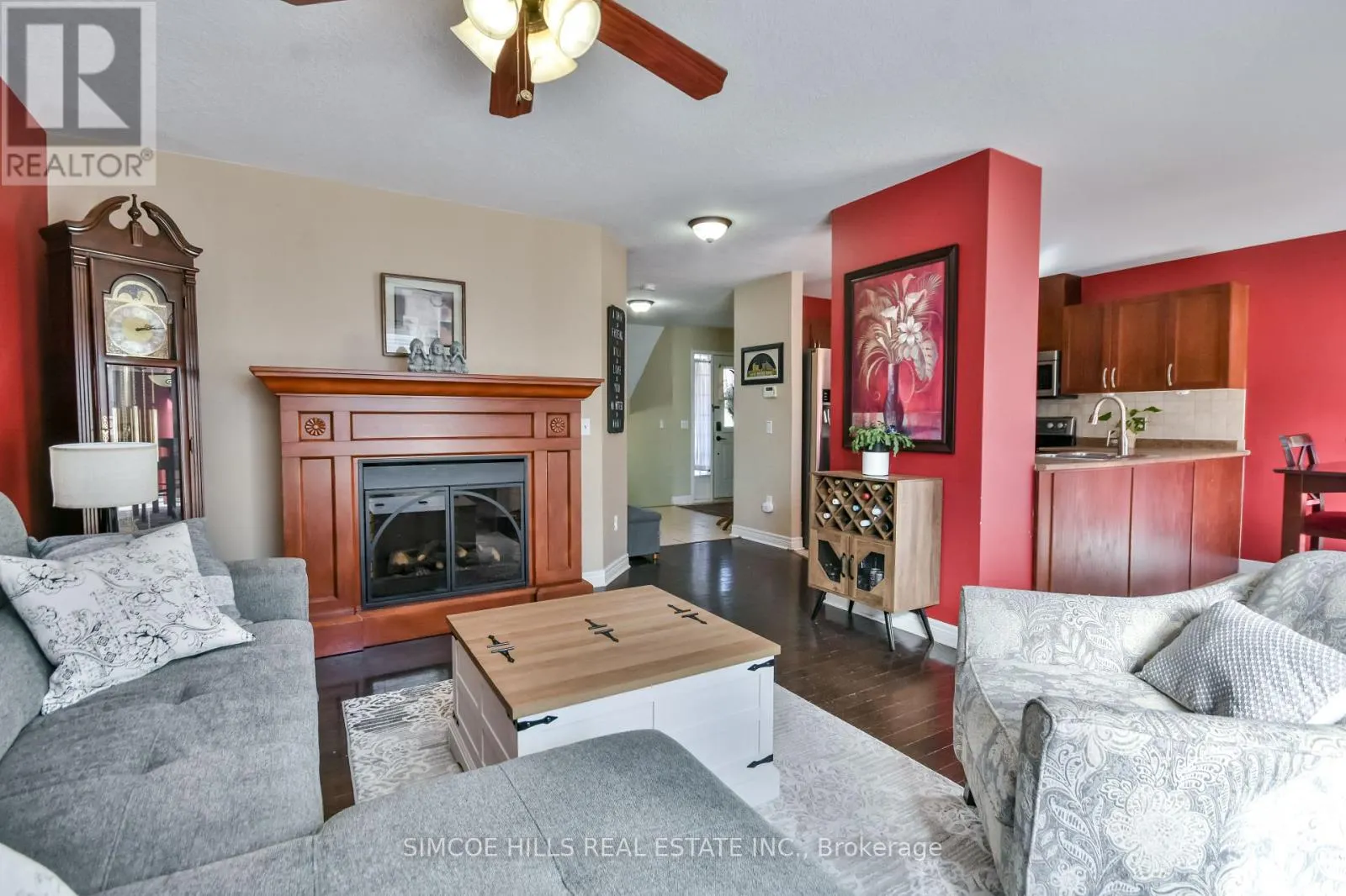 17 - 800 WEST RIDGE BOULEVARD