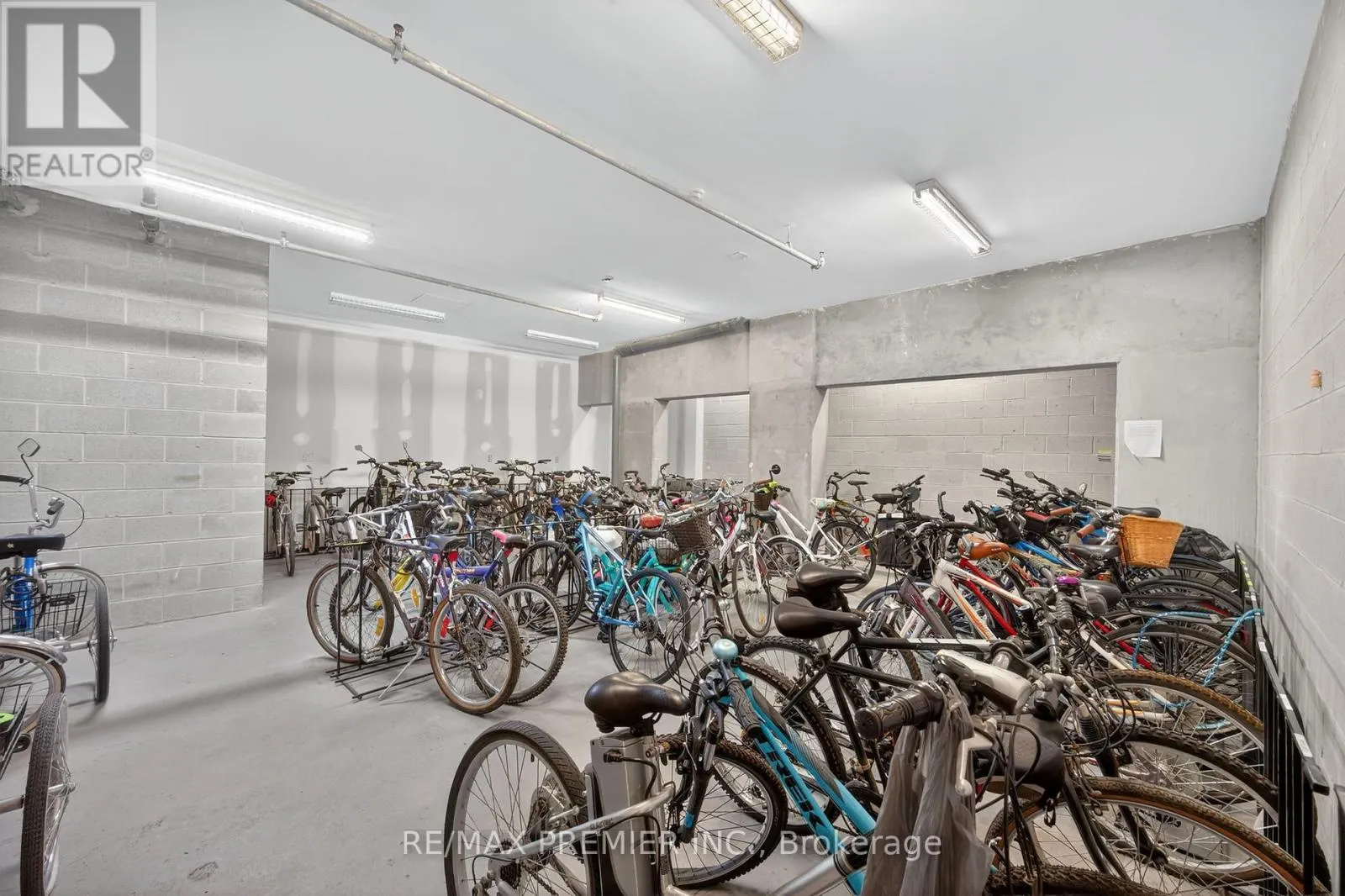 414 - 354 ATHERLEY ROAD