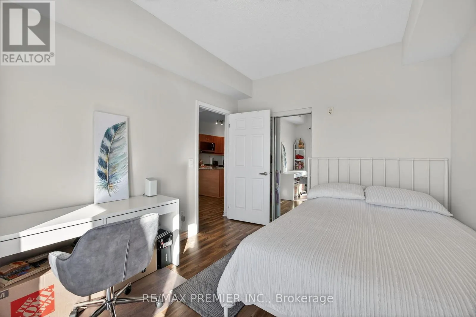 414 - 354 ATHERLEY ROAD