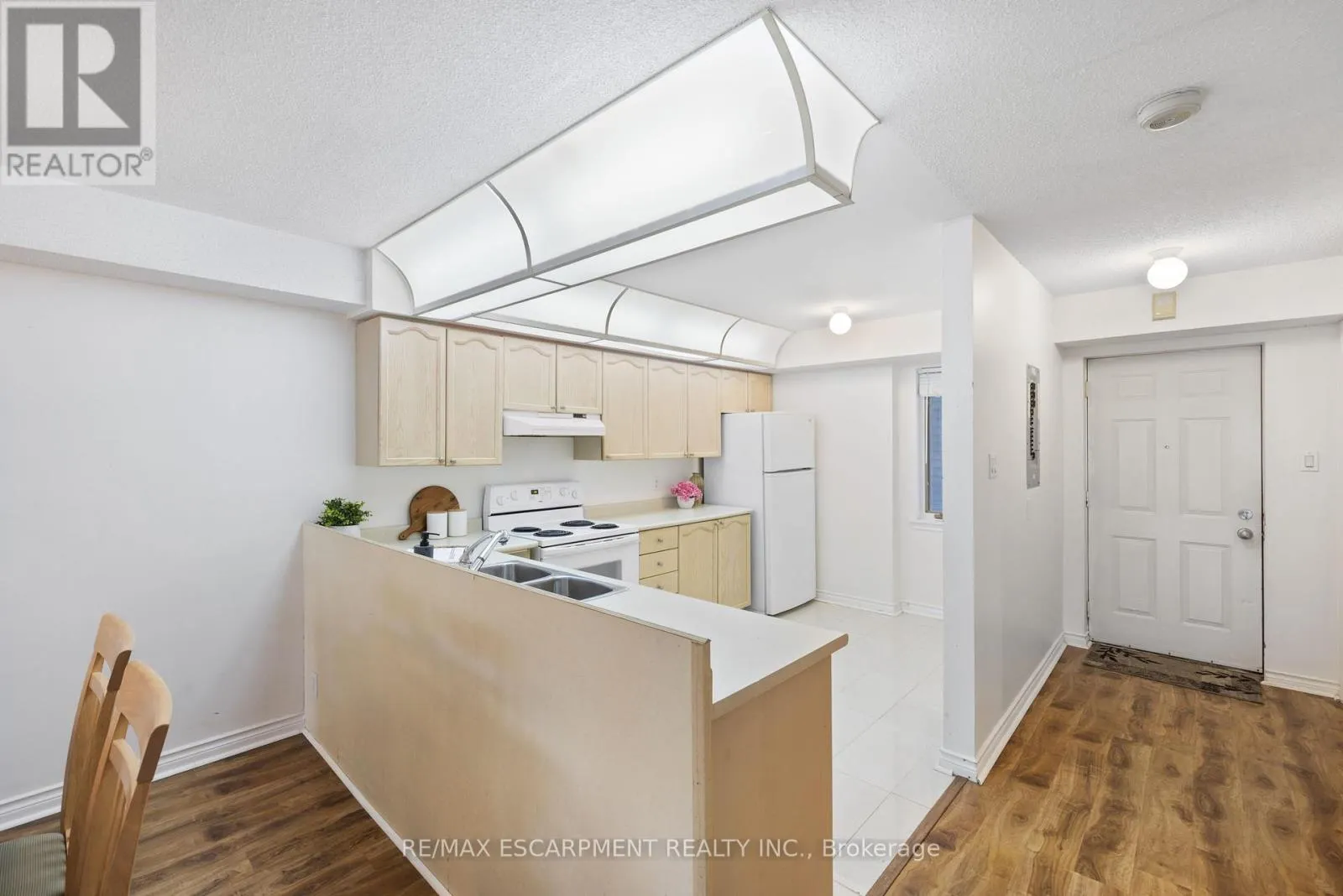 8 - 20 MULLIGAN LANE