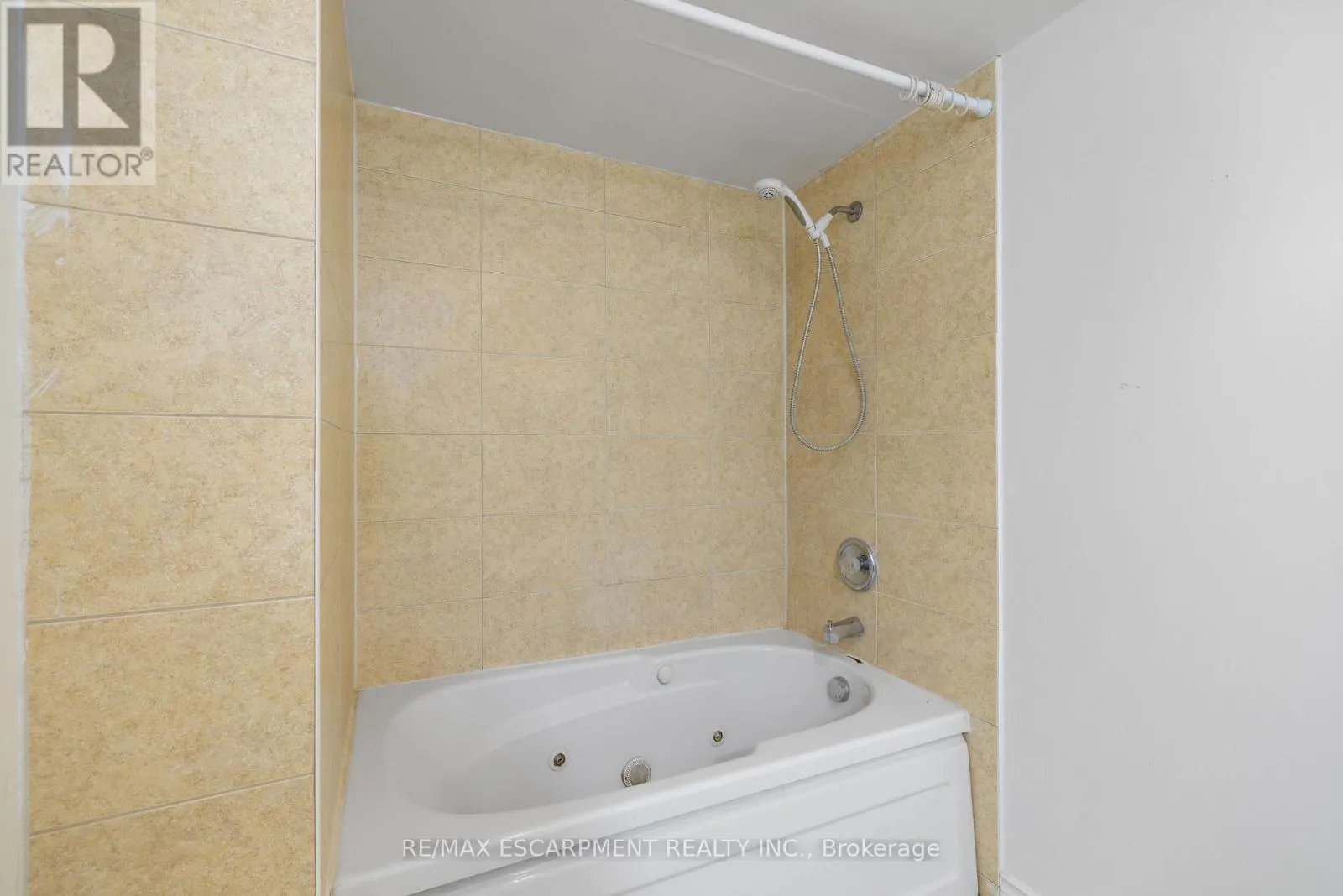 8 - 20 MULLIGAN LANE