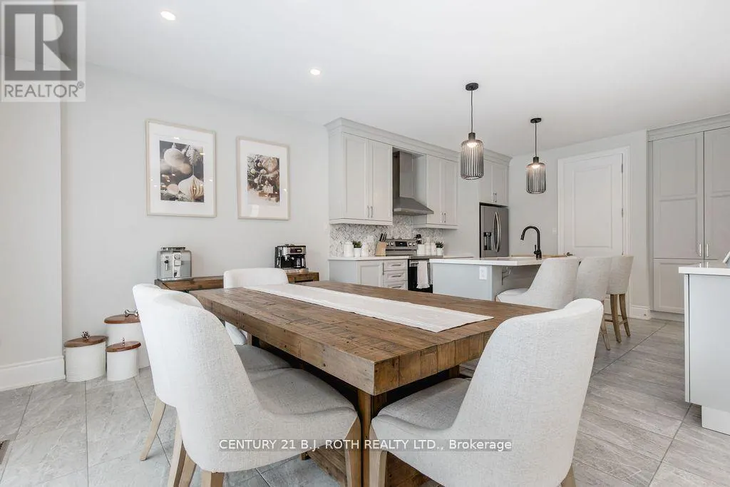 20 WESTMINSTER CIRCLE