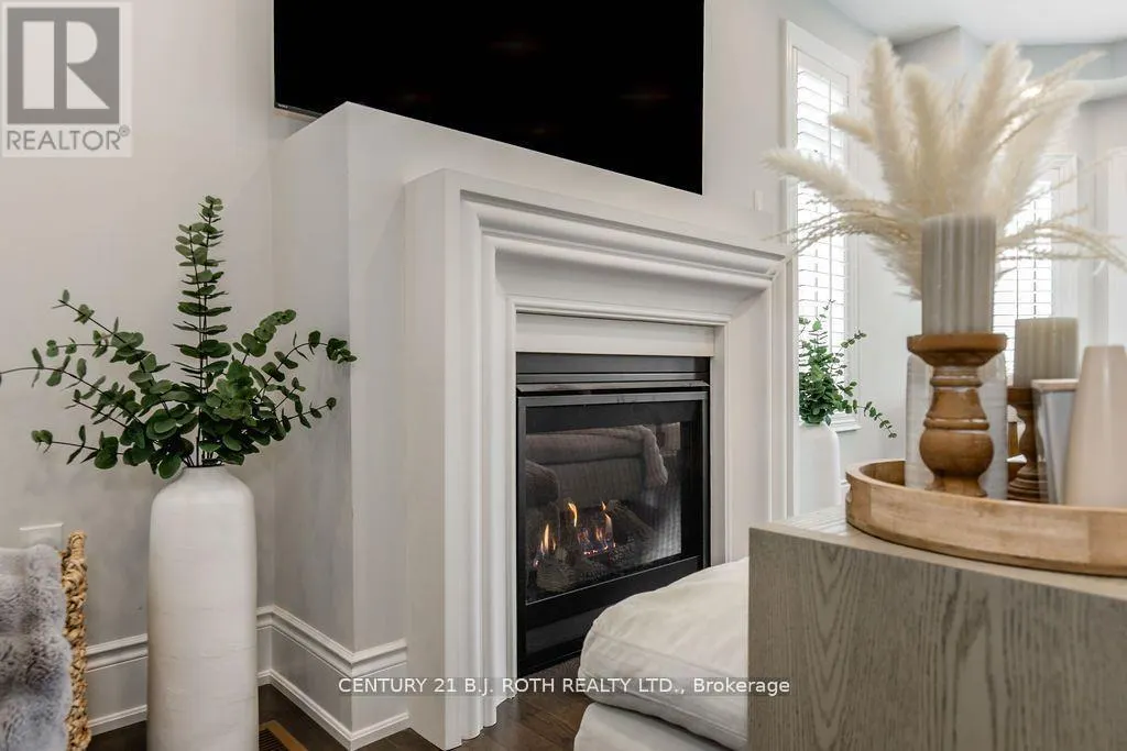 20 WESTMINSTER CIRCLE