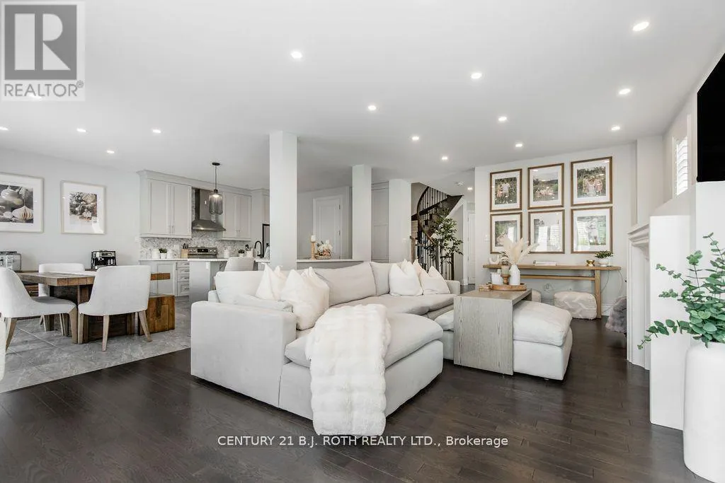 20 WESTMINSTER CIRCLE