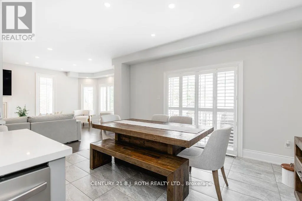 20 WESTMINSTER CIRCLE