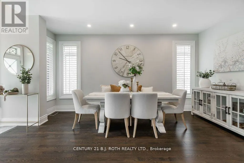 20 WESTMINSTER CIRCLE