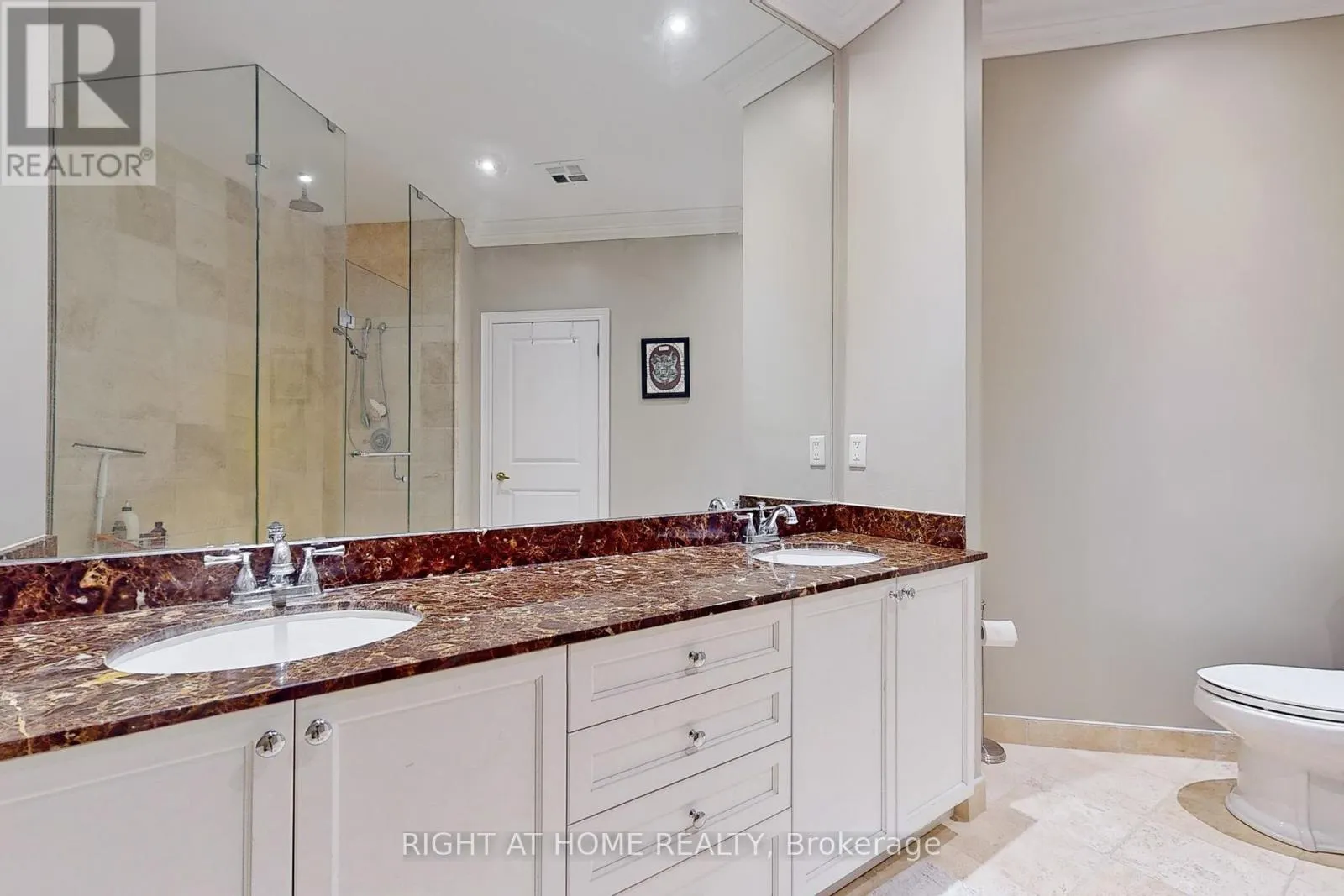 PH06 - 37 ELLEN STREET