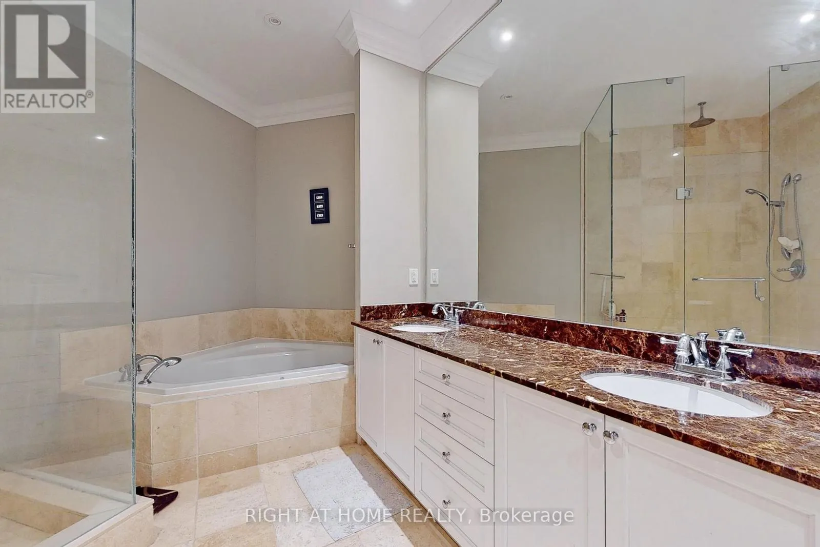 PH06 - 37 ELLEN STREET