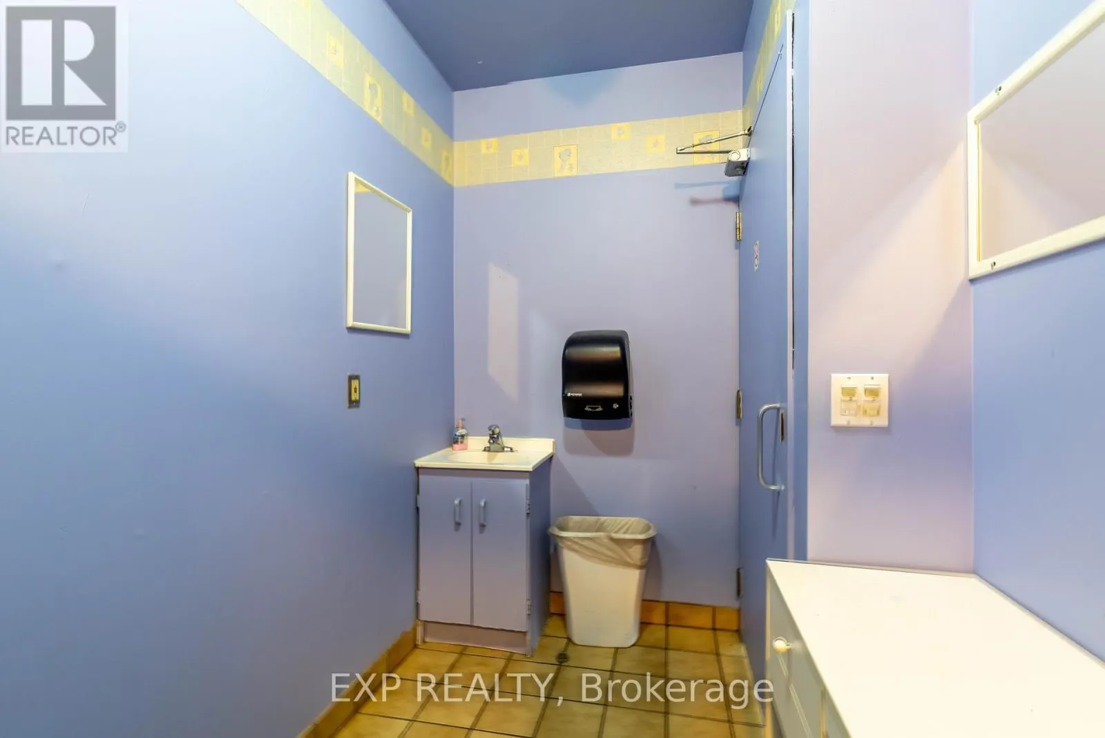 1726 EARL HAID AVENUE