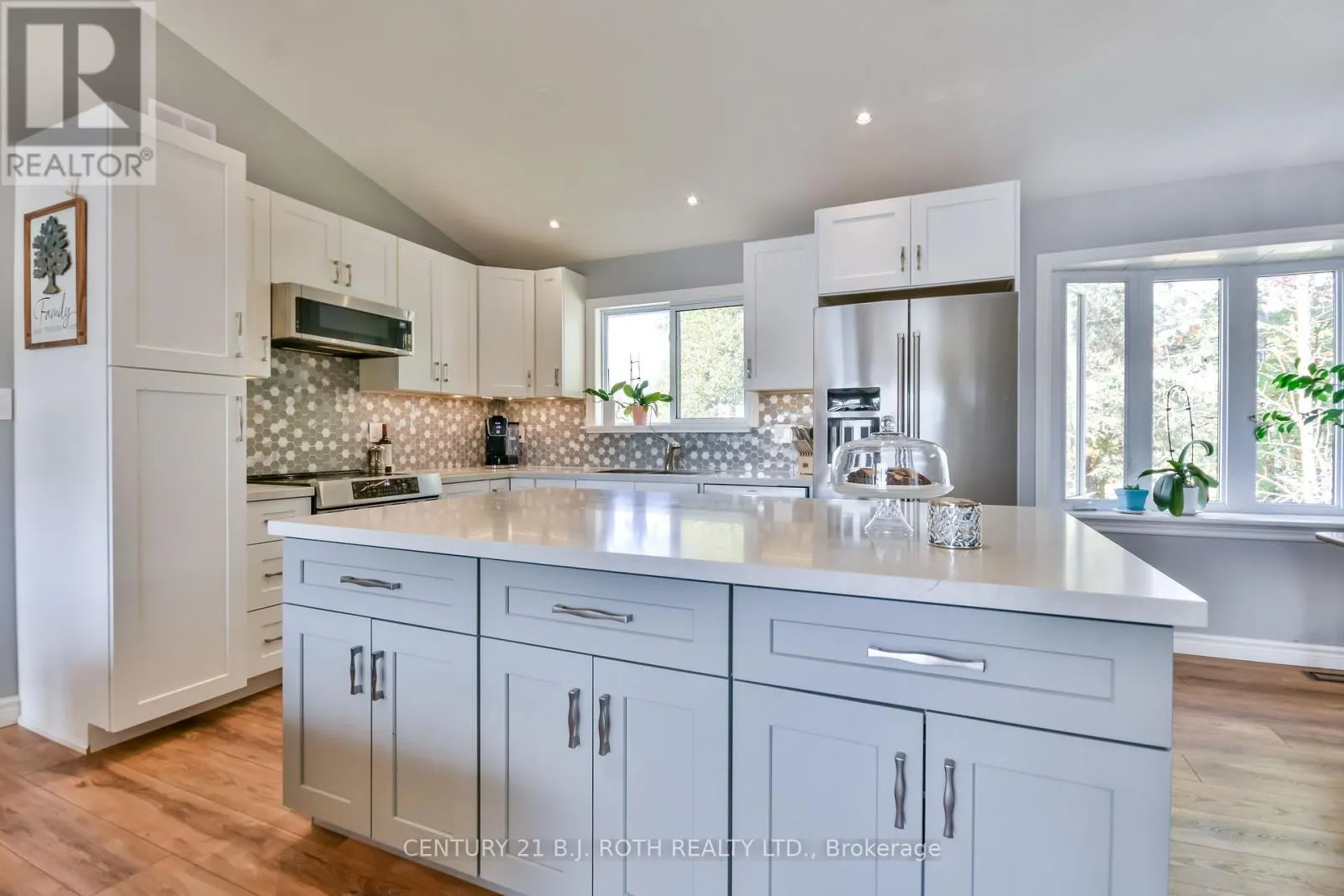 3371 LAKE ST. GEORGE BOULEVARD