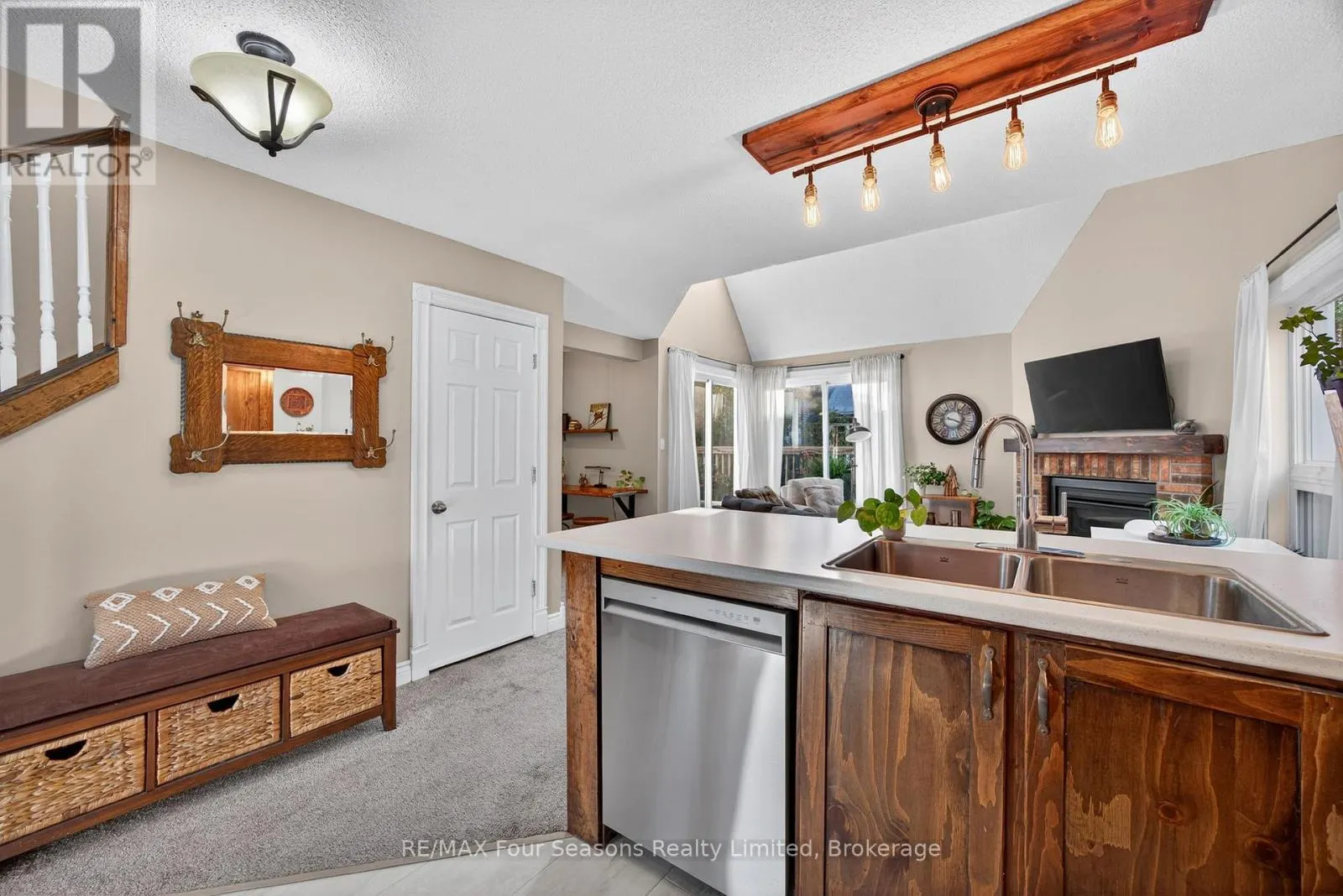 164 - 51 TROTT BOULEVARD, #164