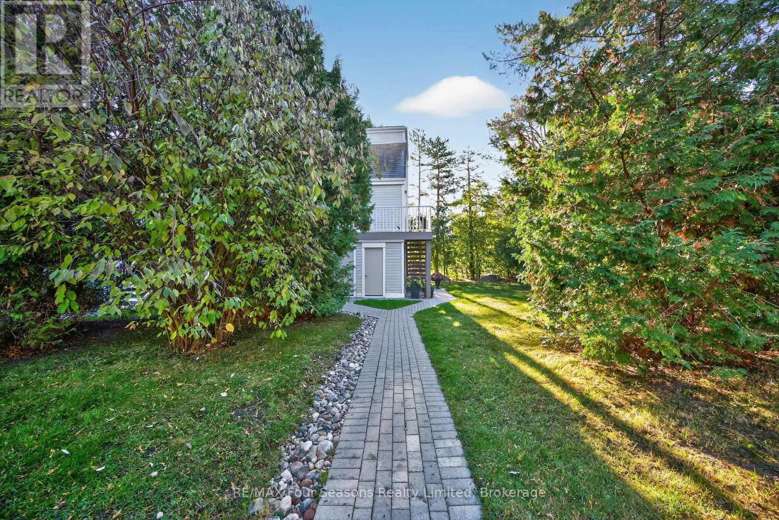 164 - 51 TROTT BOULEVARD, #164