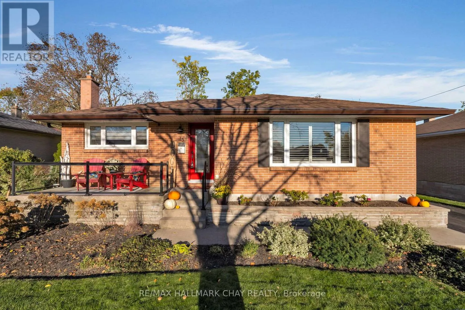 15 BOTHWELL CRESCENT