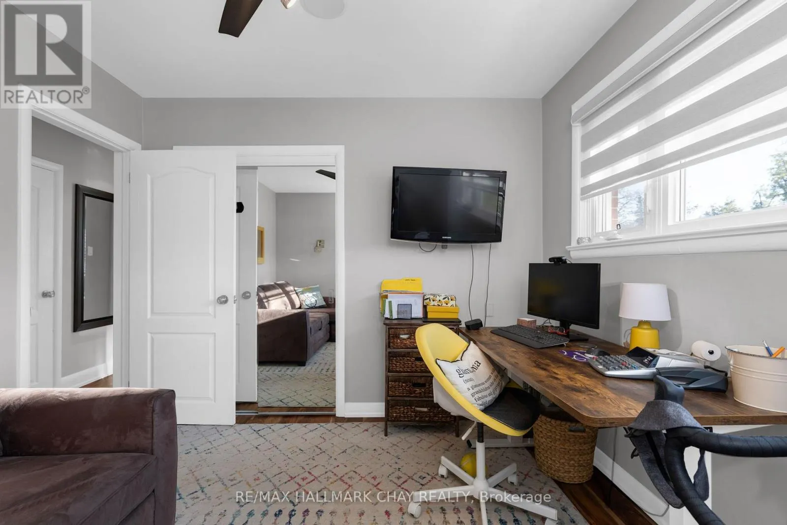 15 BOTHWELL CRESCENT