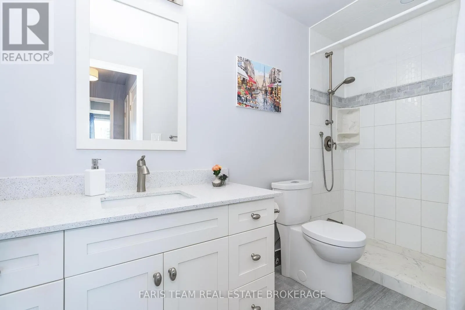 902 - 2 TORONTO STREET