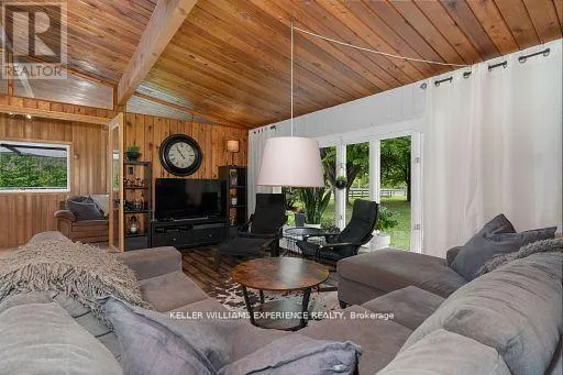 1398 OLD SECOND ROAD N