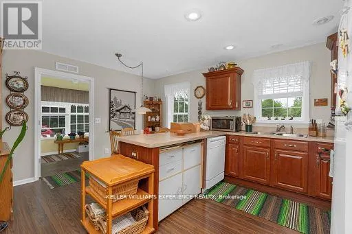 1398 OLD SECOND ROAD N