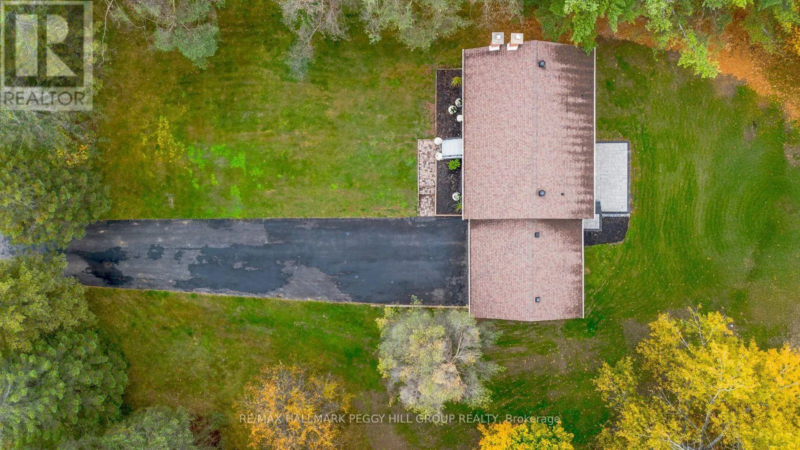 16 HILLVIEW CRESCENT