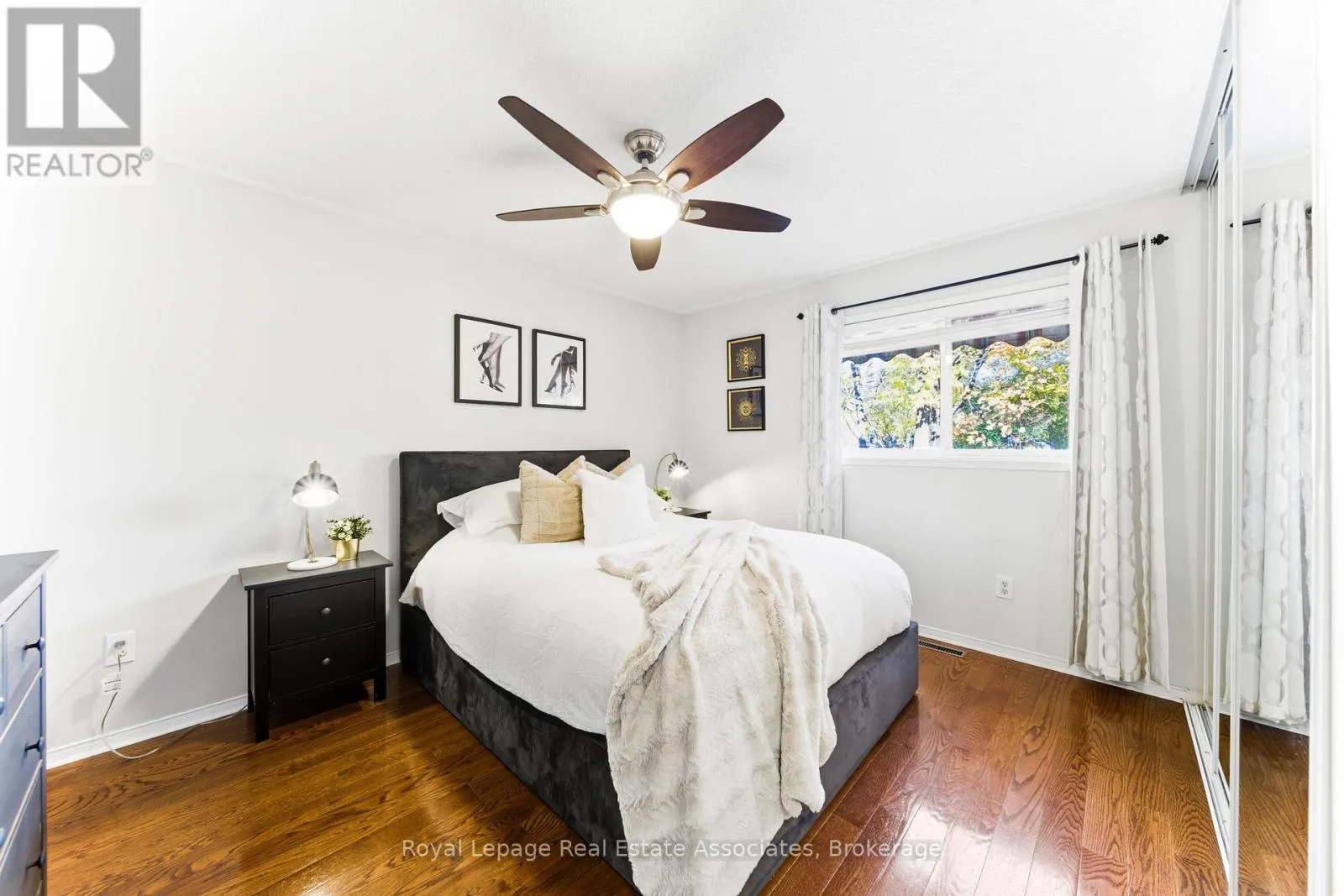 118 COPEMAN CRESCENT