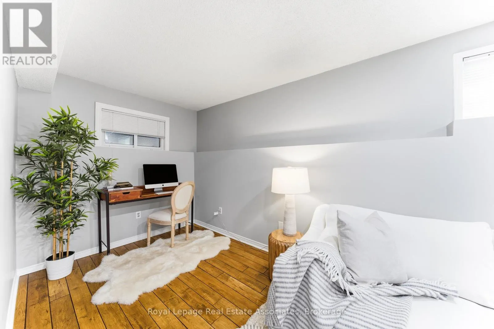 118 COPEMAN CRESCENT