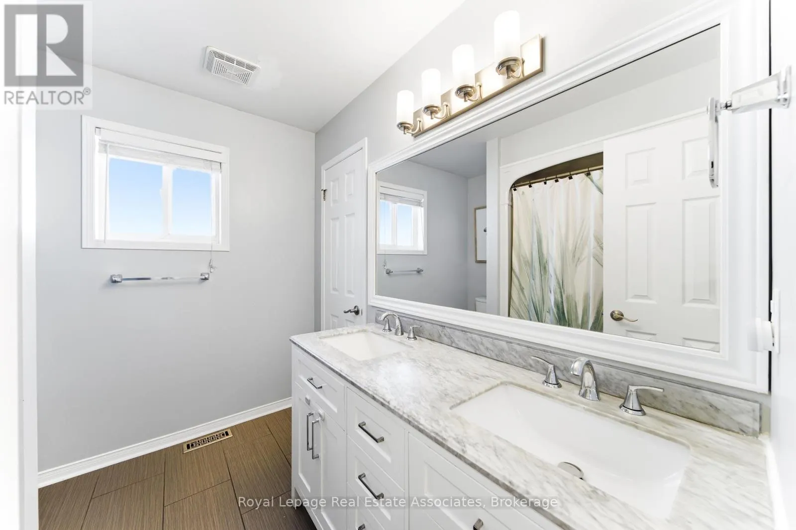 118 COPEMAN CRESCENT