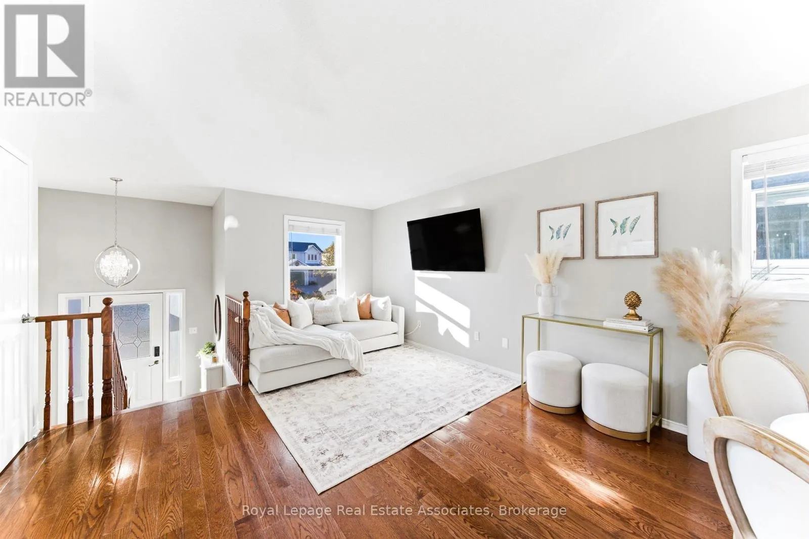 118 COPEMAN CRESCENT