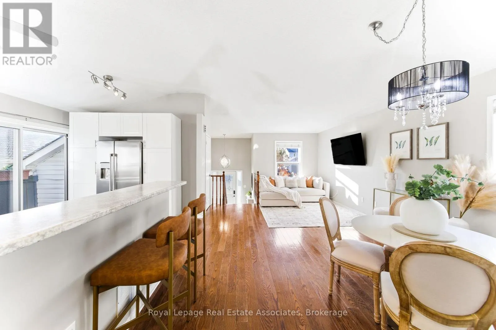 118 COPEMAN CRESCENT