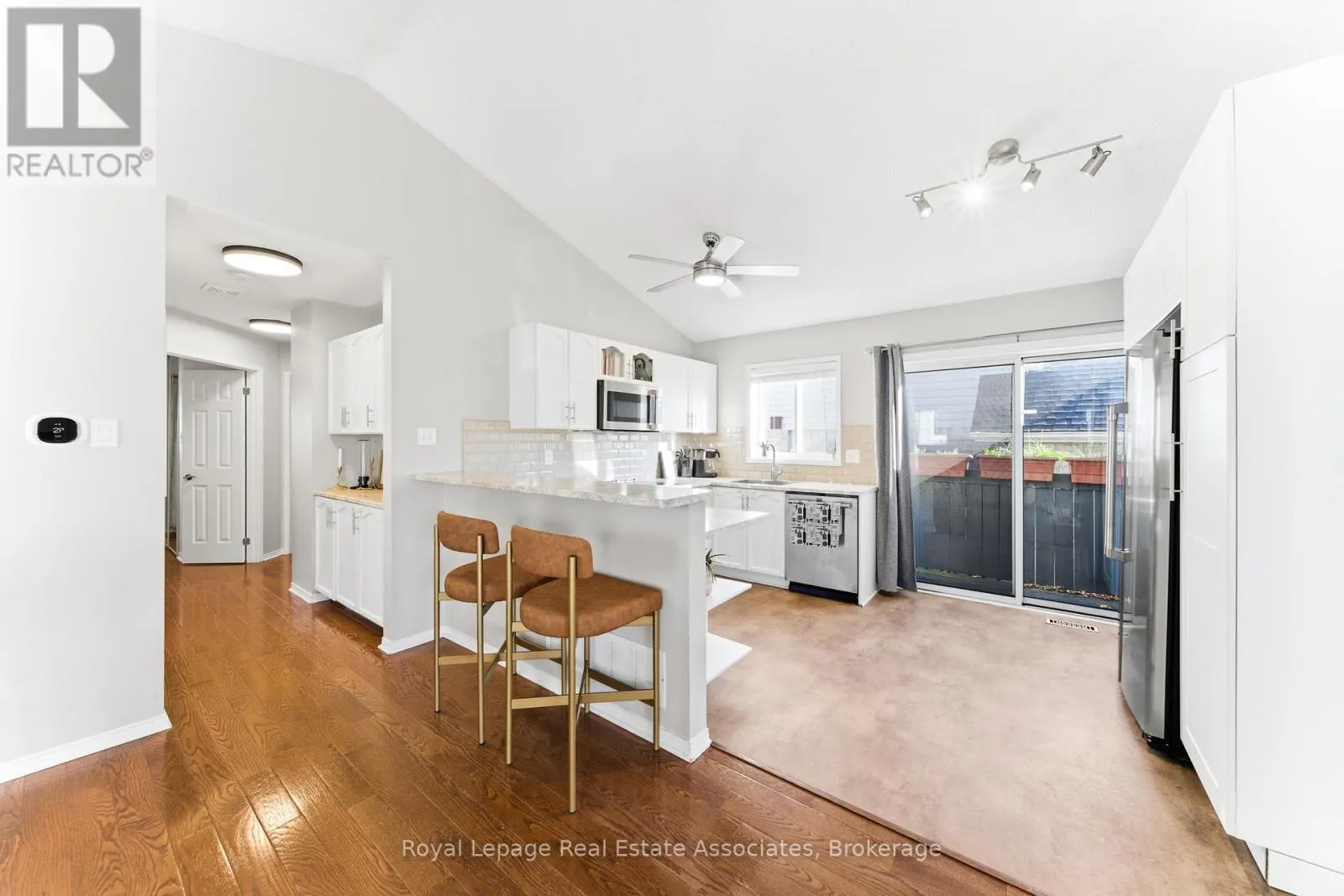 118 COPEMAN CRESCENT