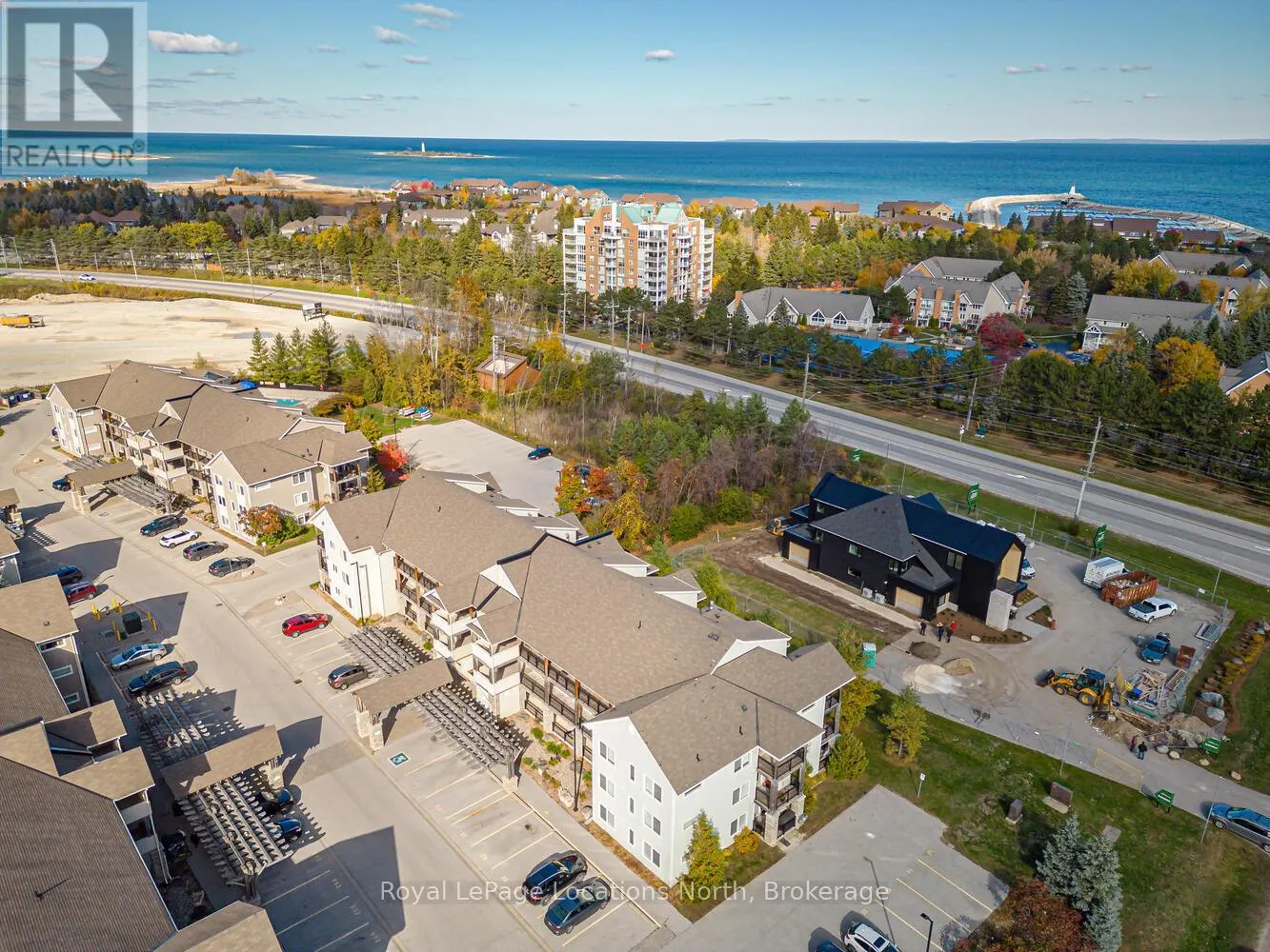 102 - 1 BRANDY LANE DRIVE, #102