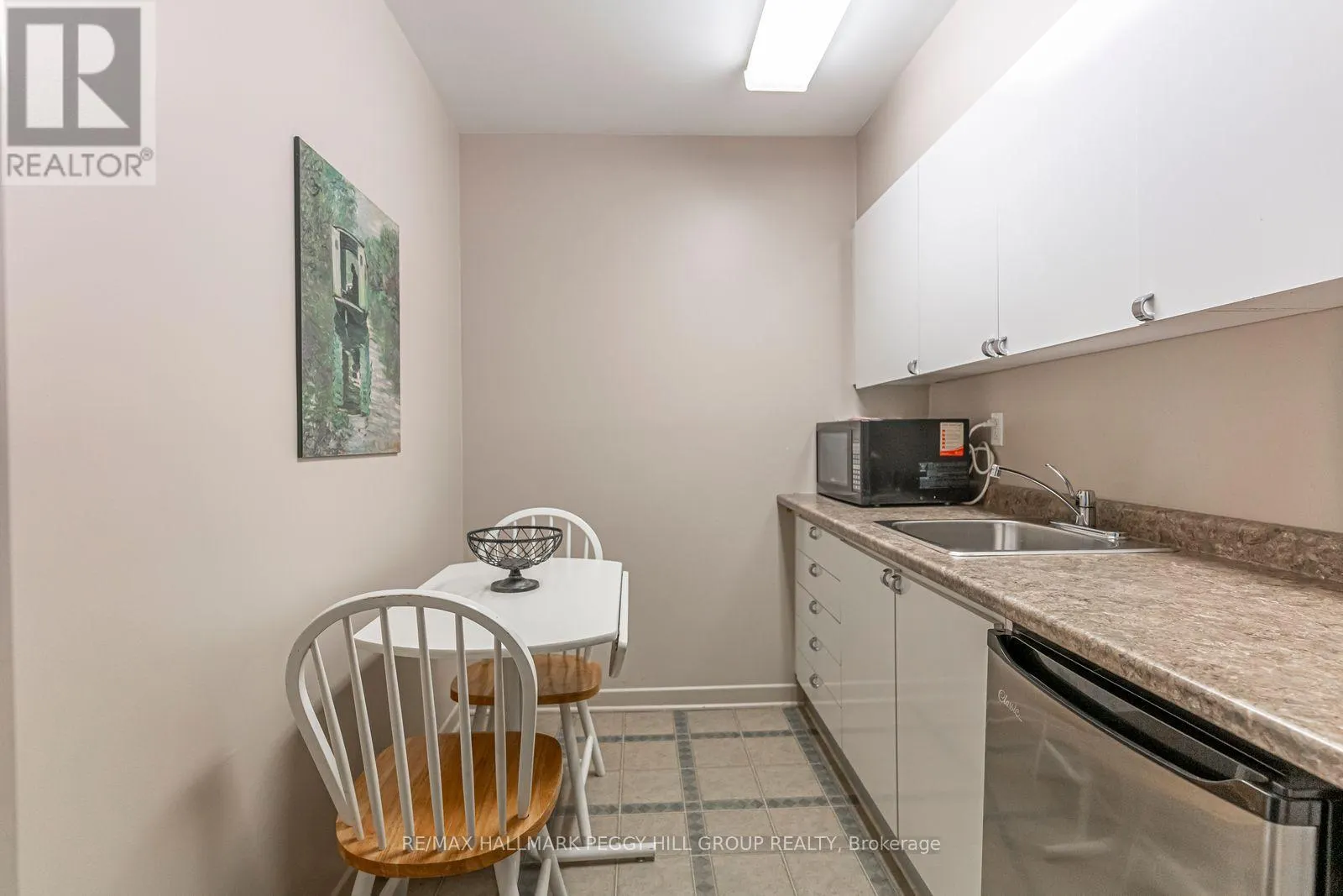 206 - 181 COLLIER STREET