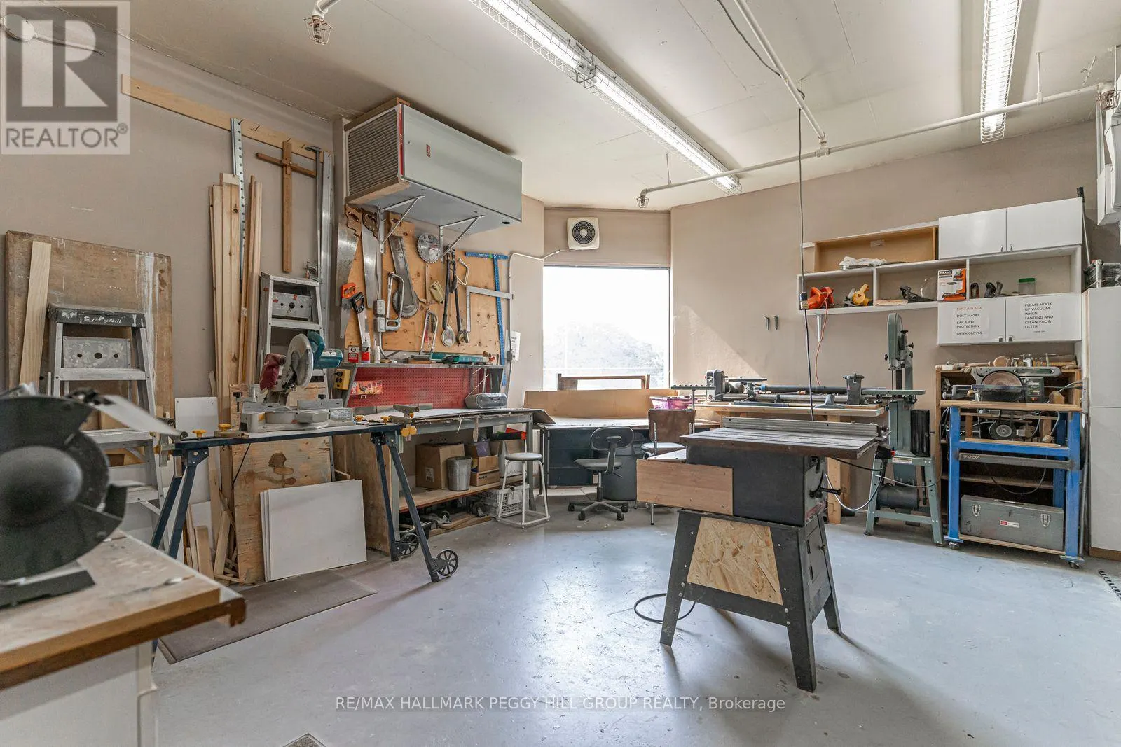 206 - 181 COLLIER STREET