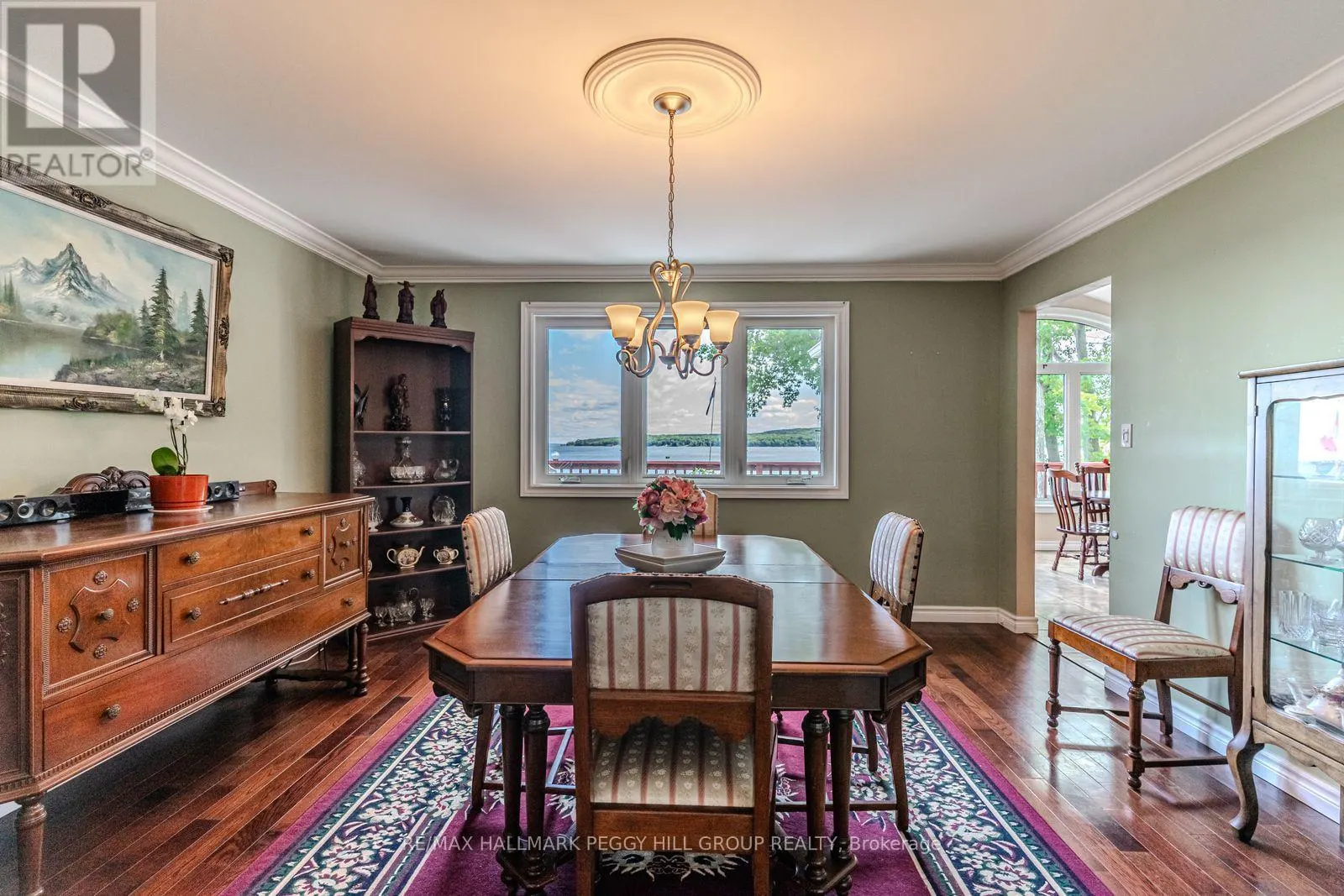 383 PEEK-A-BOO TRAIL