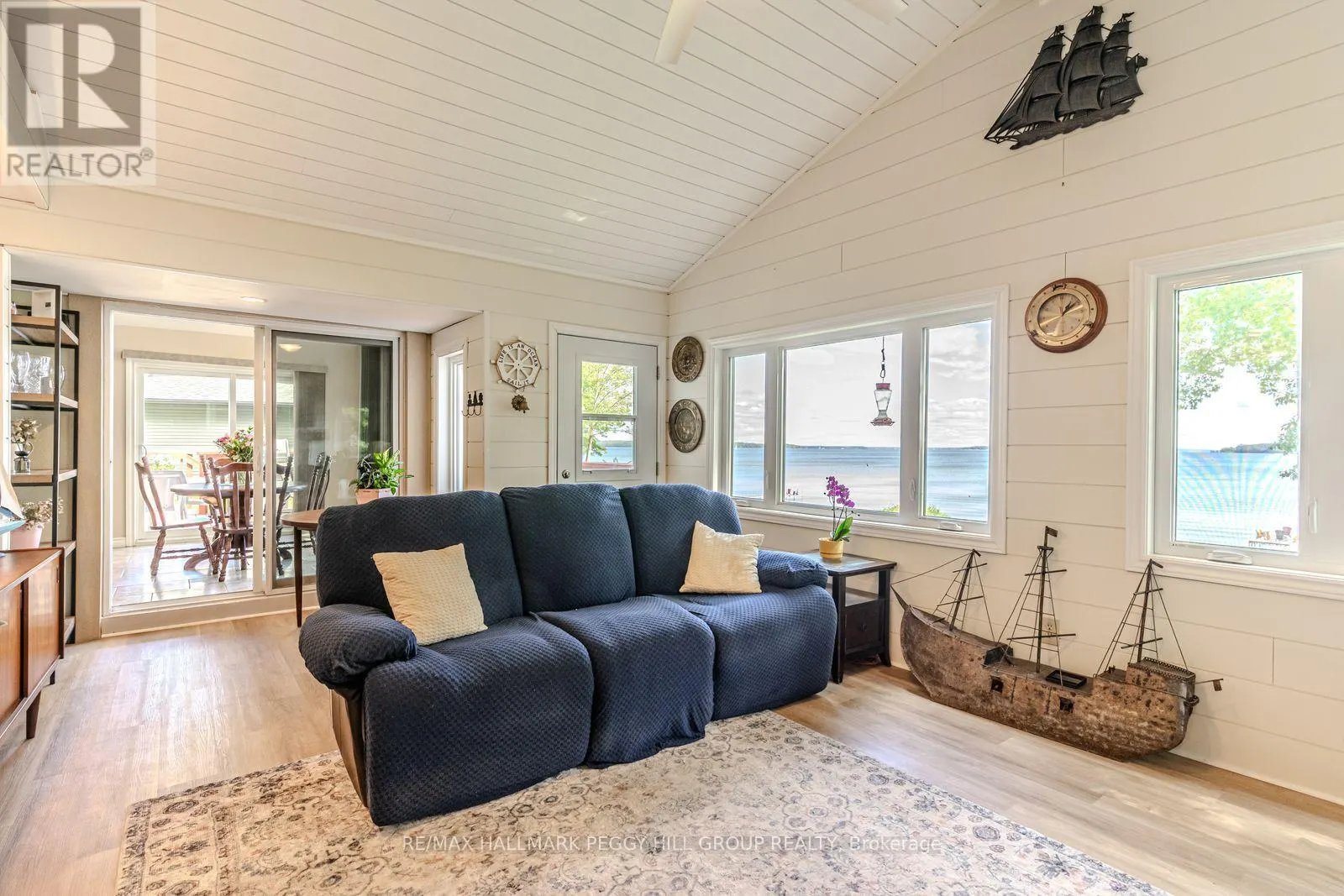 383 PEEK-A-BOO TRAIL