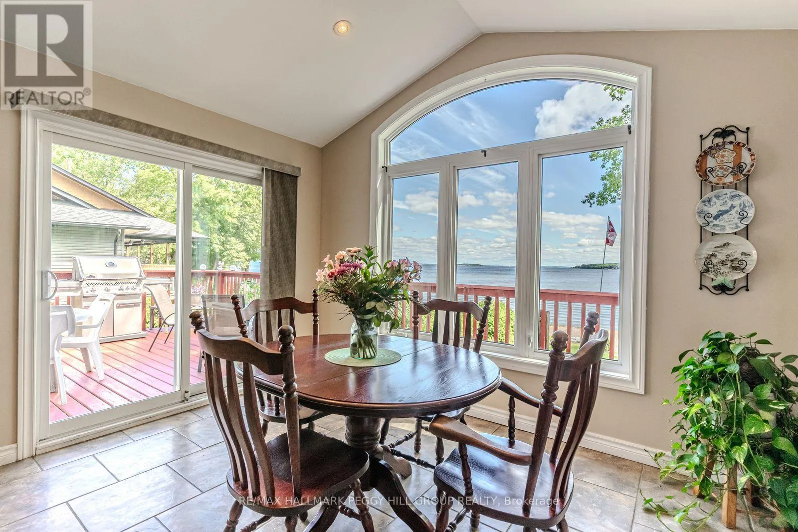 383 PEEK-A-BOO TRAIL