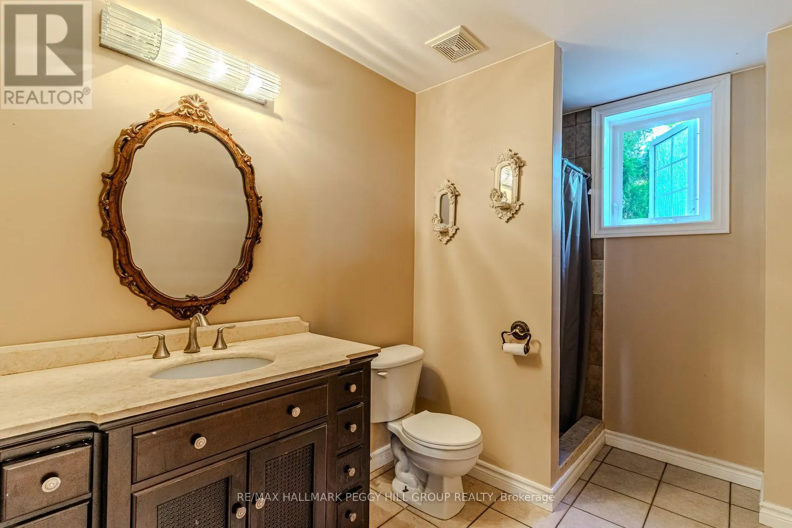 383 PEEK-A-BOO TRAIL