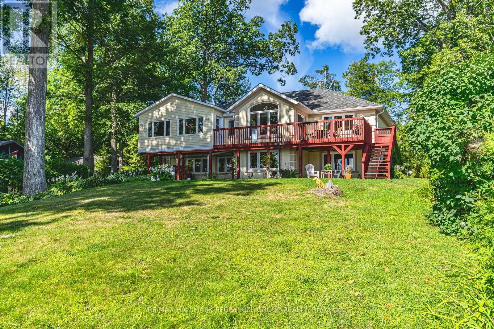 383 PEEK-A-BOO TRAIL