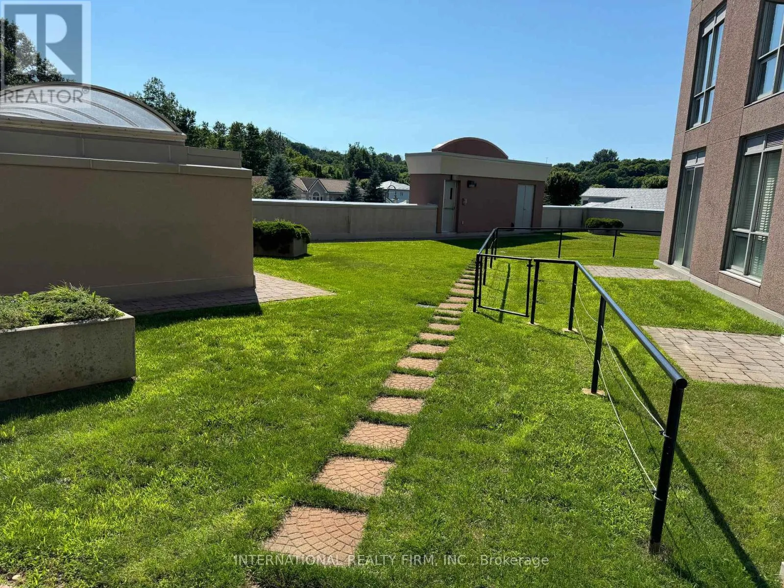 504 - 699 ABERDEEN BOULEVARD