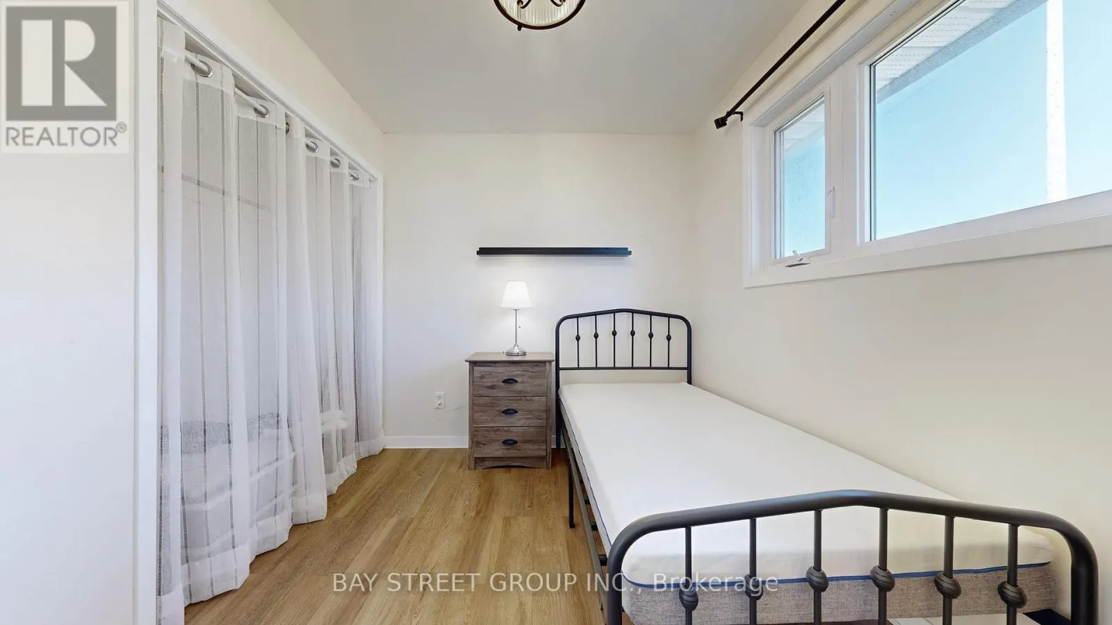 MAIN FLOOR - 142 PATTERSON ROAD