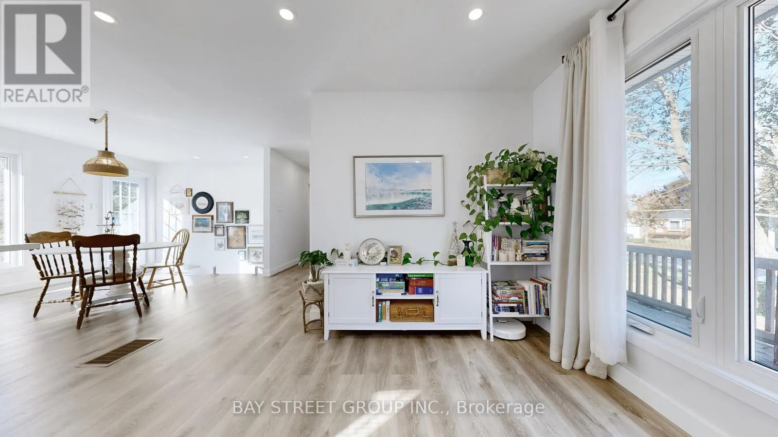 MAIN FLOOR - 142 PATTERSON ROAD