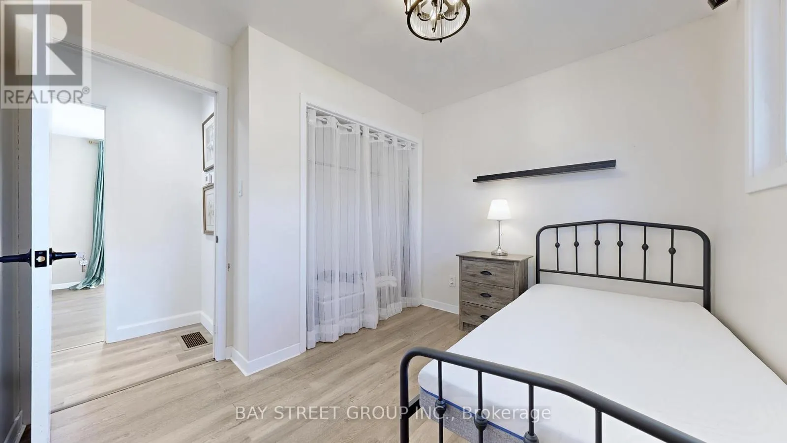 MAIN FLOOR - 142 PATTERSON ROAD