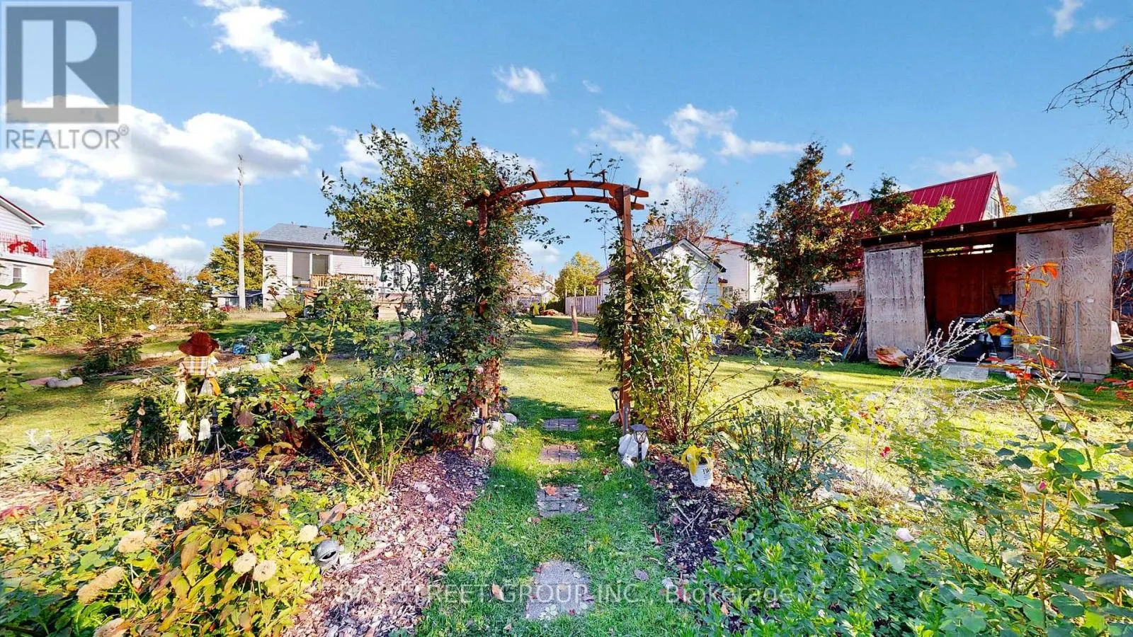 MAIN FLOOR - 142 PATTERSON ROAD