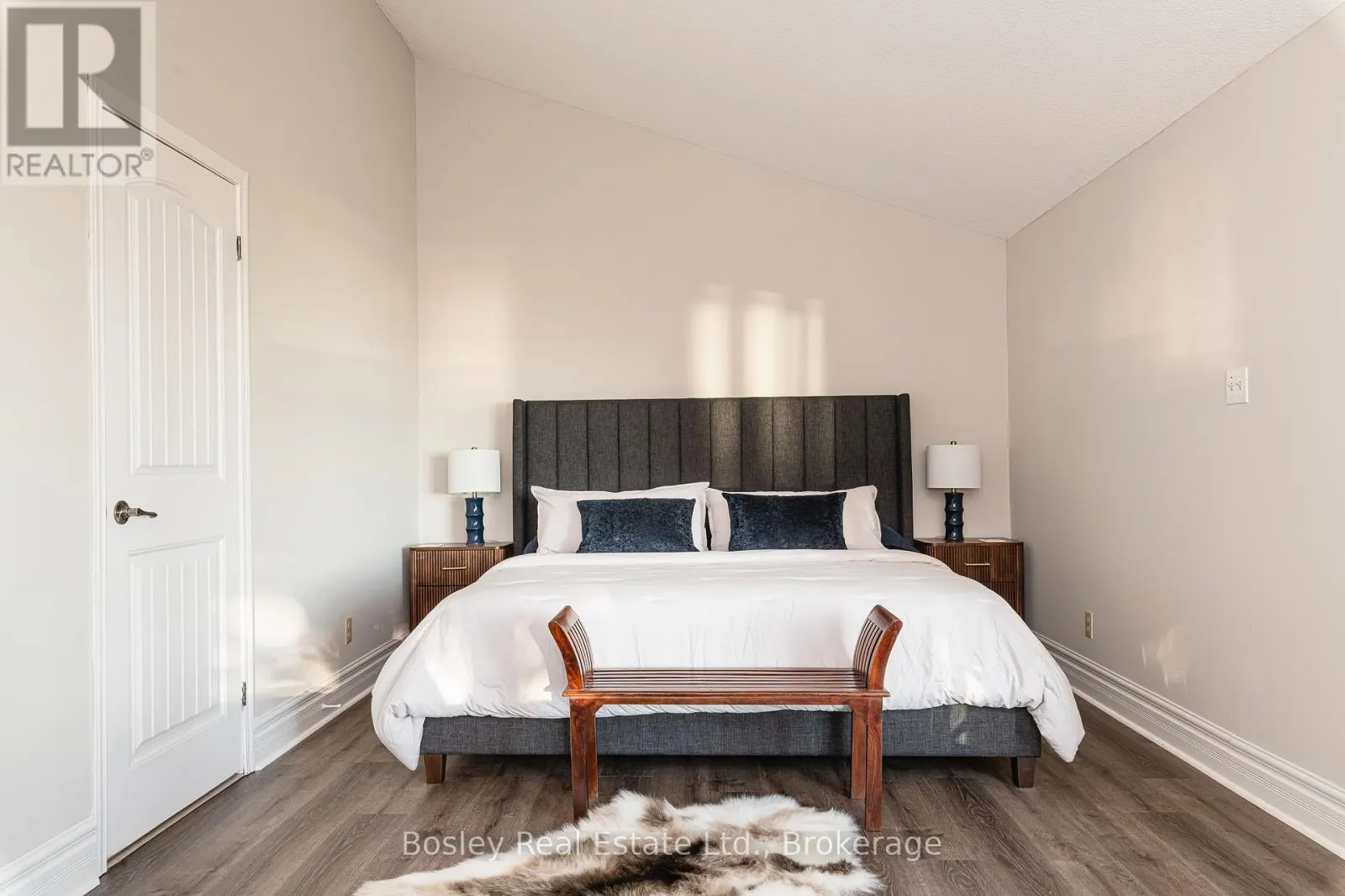 108 BARTLETT BOULEVARD