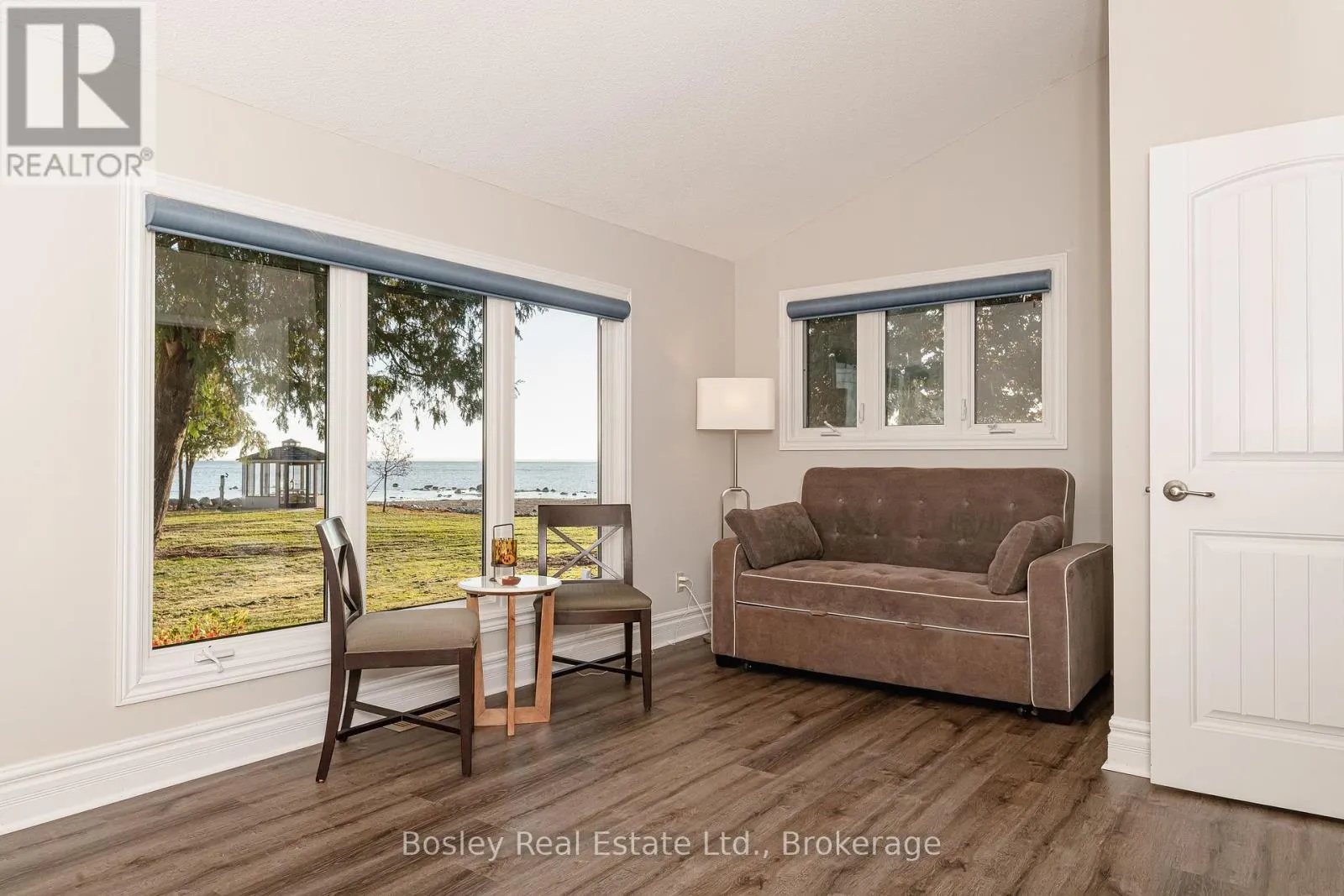 108 BARTLETT BOULEVARD