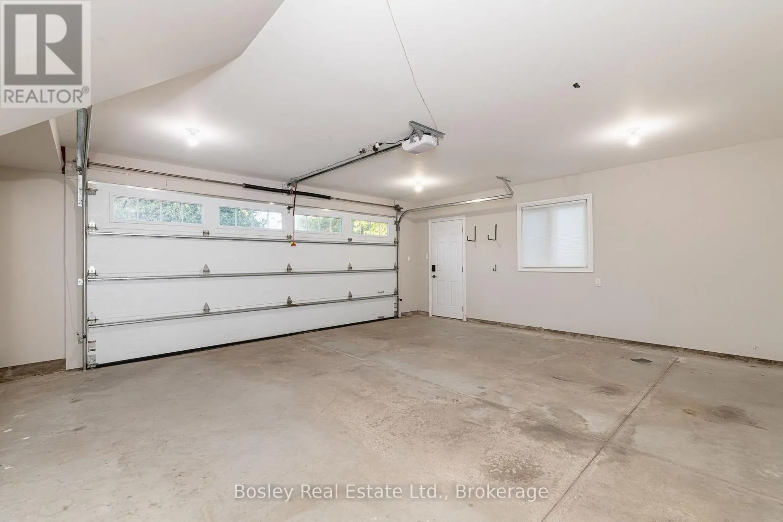 108 BARTLETT BOULEVARD