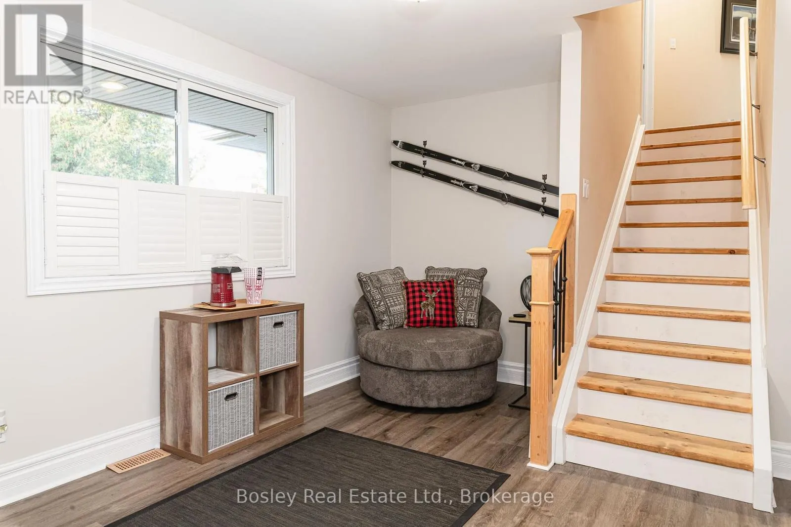 108 BARTLETT BOULEVARD