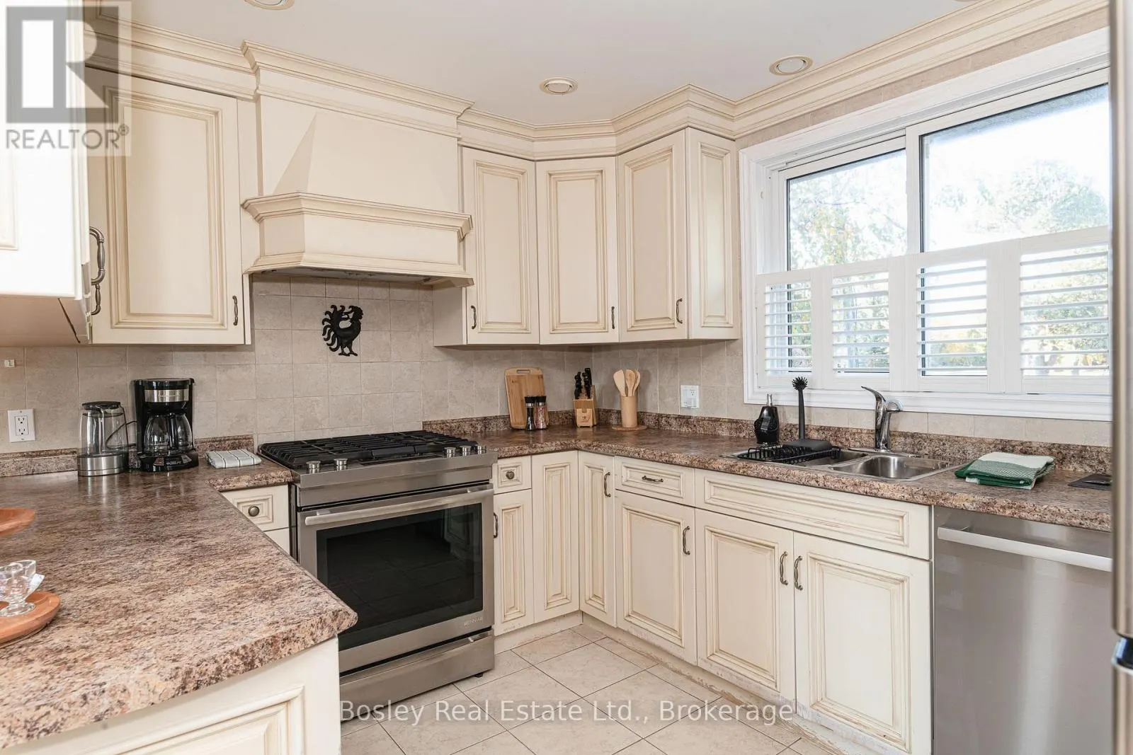 108 BARTLETT BOULEVARD