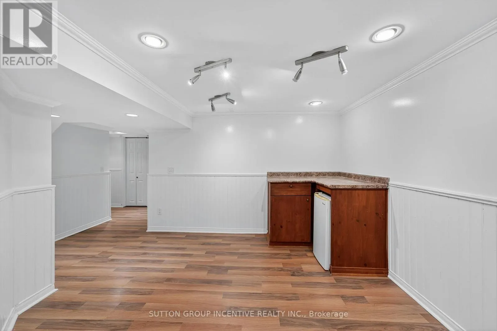 82 - 441 BARRIE ROAD