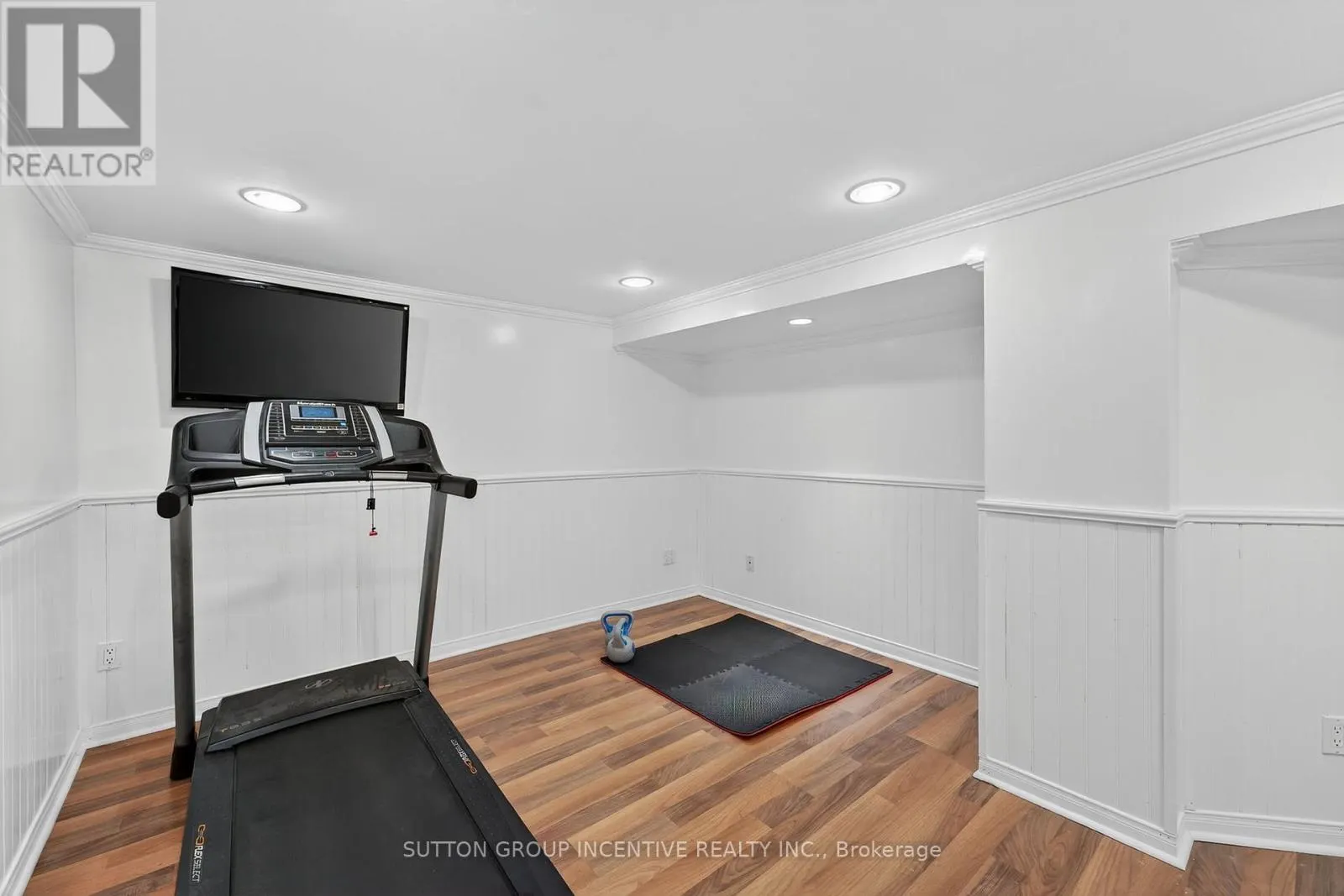 82 - 441 BARRIE ROAD