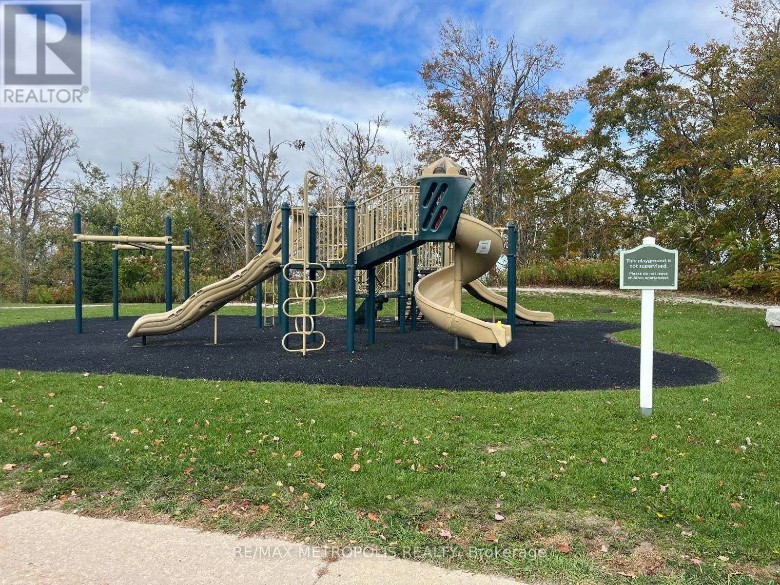 2030-31 - 90 HIGHLAND DRIVE