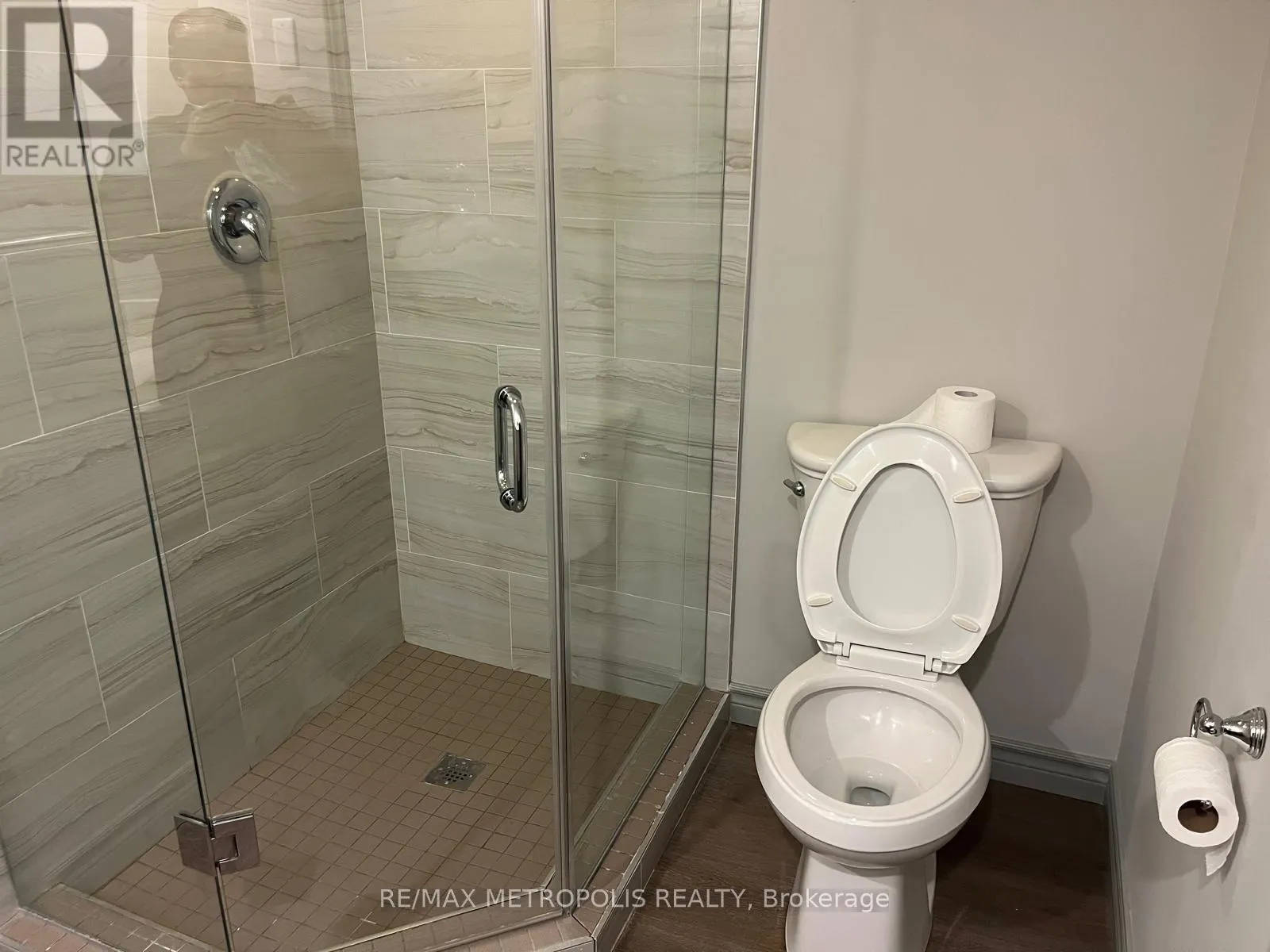 2030-31 - 90 HIGHLAND DRIVE